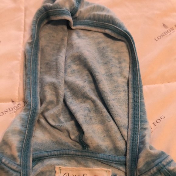 White sierra size medium hooded sweater - Picture 5 of 7